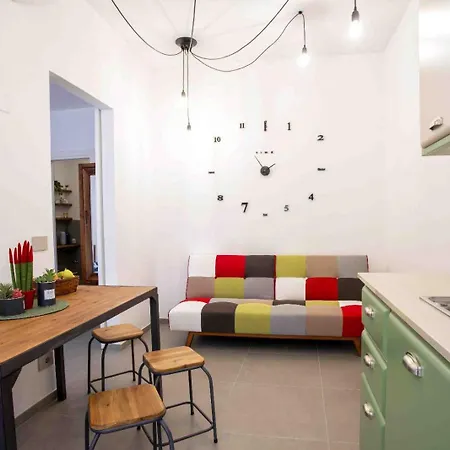 Ospritthouse * אג'רולה