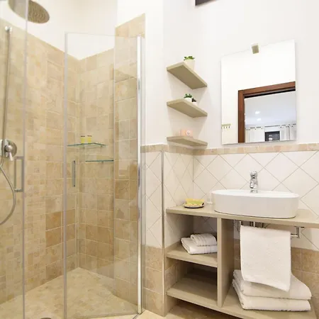 Apartman Ospritthouse